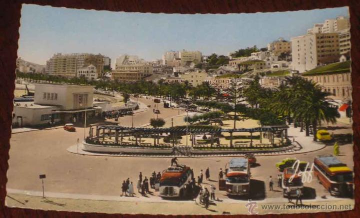 Postais: ANTIGUA FOTO POSTAL DE TANGER - AUTOBUSES EN LA AVENIDA ESPA&Ntilde;A - ED. JEFF - NO CIRCULADA - ESCRITA.