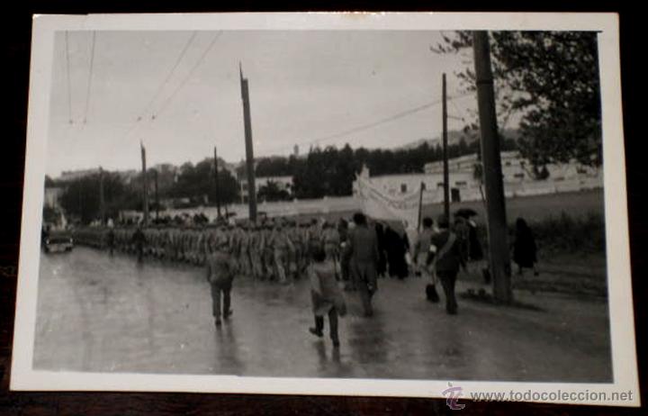 Postales: ANTIGUA FOTOGRAFIA DE LA CARRETERA DE TETUAN AL AEROPUERTO - LEGION  - PROTECTORADO ESPA&Ntilde;OL - MIDE 9
