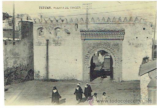 Postales: POSTAL DE TETUAN , PUERTA DE TANGER - Foto 1