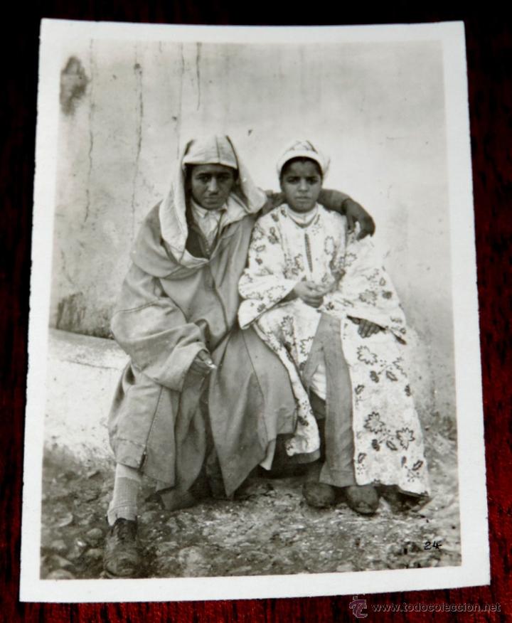 Postais: FOTOGRAFIA DE MARRUECOS, PAREJA DE MOROS, MIDE 9 X 6,5 CMS.