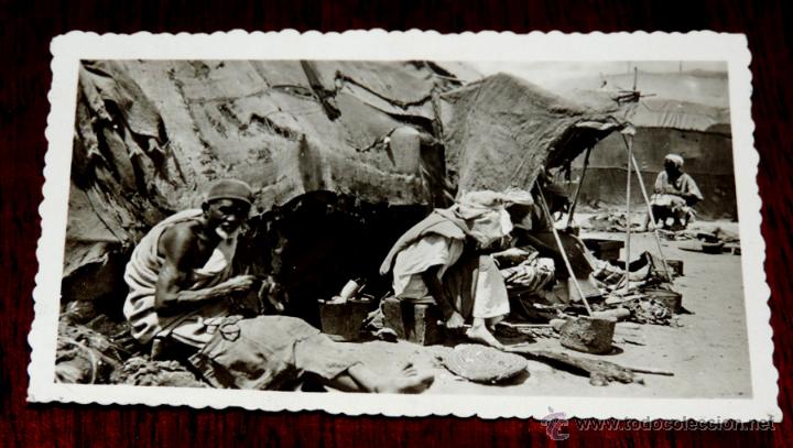 Postais: FOTOGRAFIA DE MARRUECOS, EL ZAPATERO, MIDE 10,8 X 6,5 CMS.