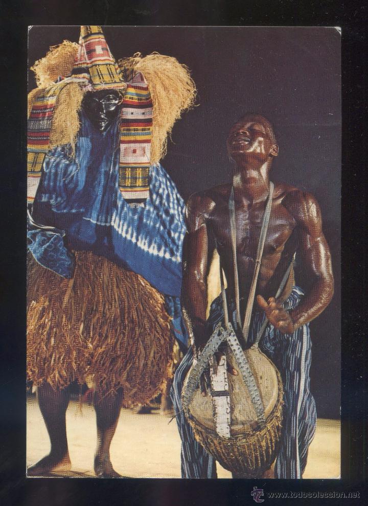Postales: Costa de Marfil. *Folklore Ivoirien* Ed. J.C. Nourault. Circulada 1986.