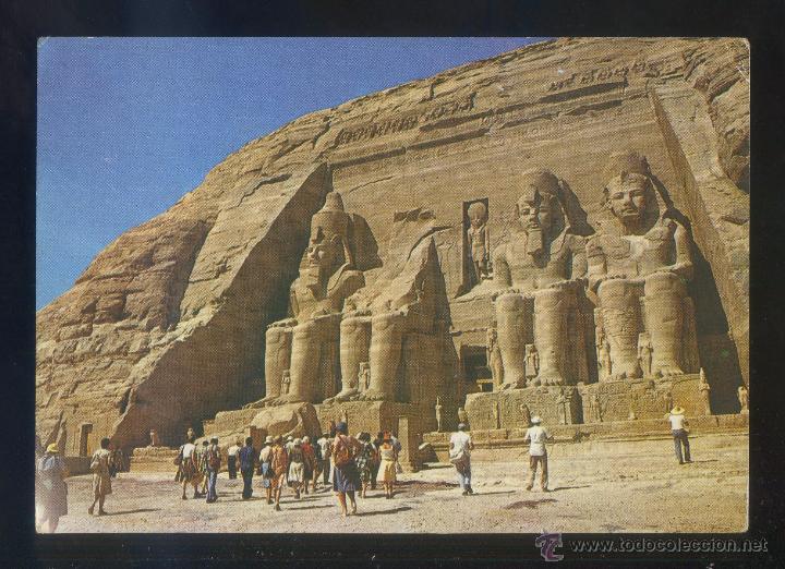 Postais: Egipto. Abu Simbel. *General view of the Temple...* Sin datos editor. Circulada.