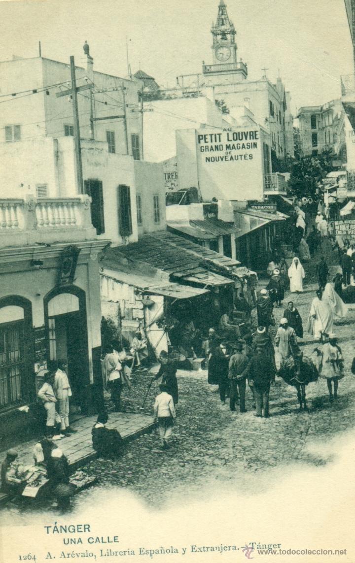 Postkarten: TANGER. UNA CALLE. HAUSER Y MENET. TRES ESTRELLAS (* * *). HACIA 1905.