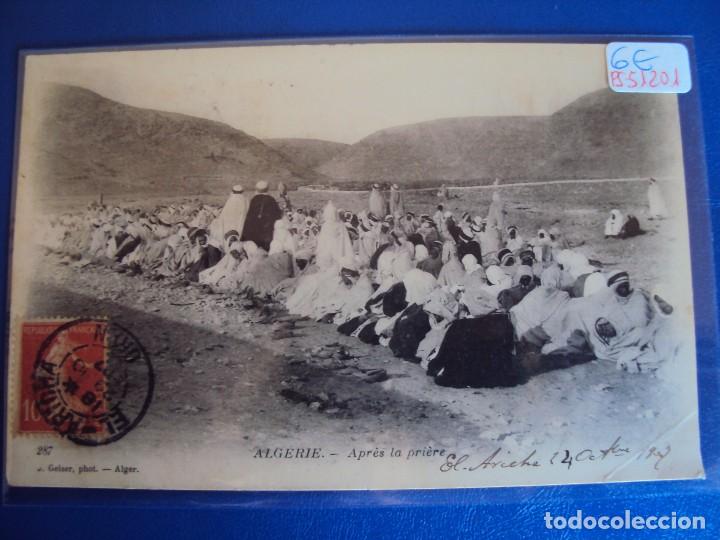 Cartoline: (PS-51201)POSTAL DE ALGERIE-APRES LA PRIERE