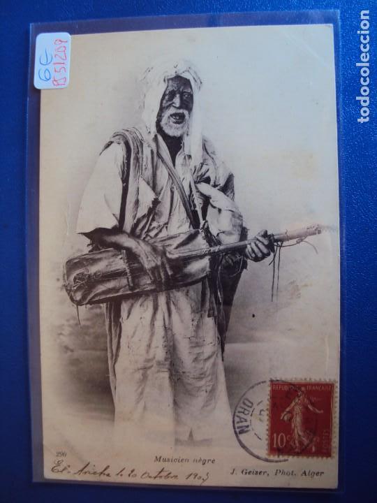 Postcards: (PS-51209)POSTAL DE MUSICIEN NEGRE