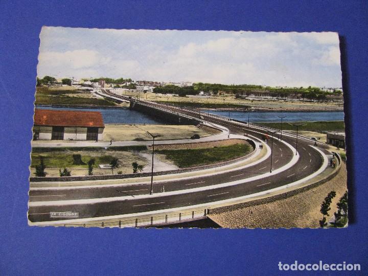Postales: POSTAL DE MARRUECOS. RABAT. CIRCULADA. 1961. - Foto 1