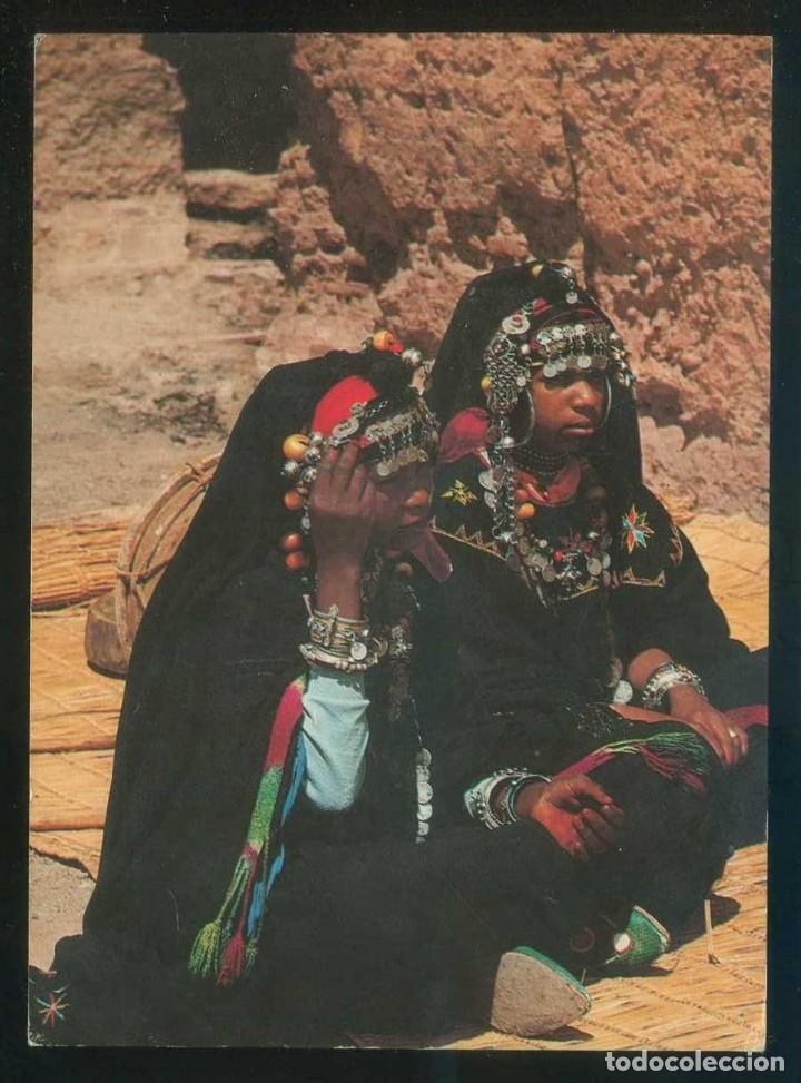 Postales: Marruecos. *Sc&egrave;nes et Types du Maroc. Femmes du Sud* Excl. Sochepress n&ordm; 514. Circulada 1980.
