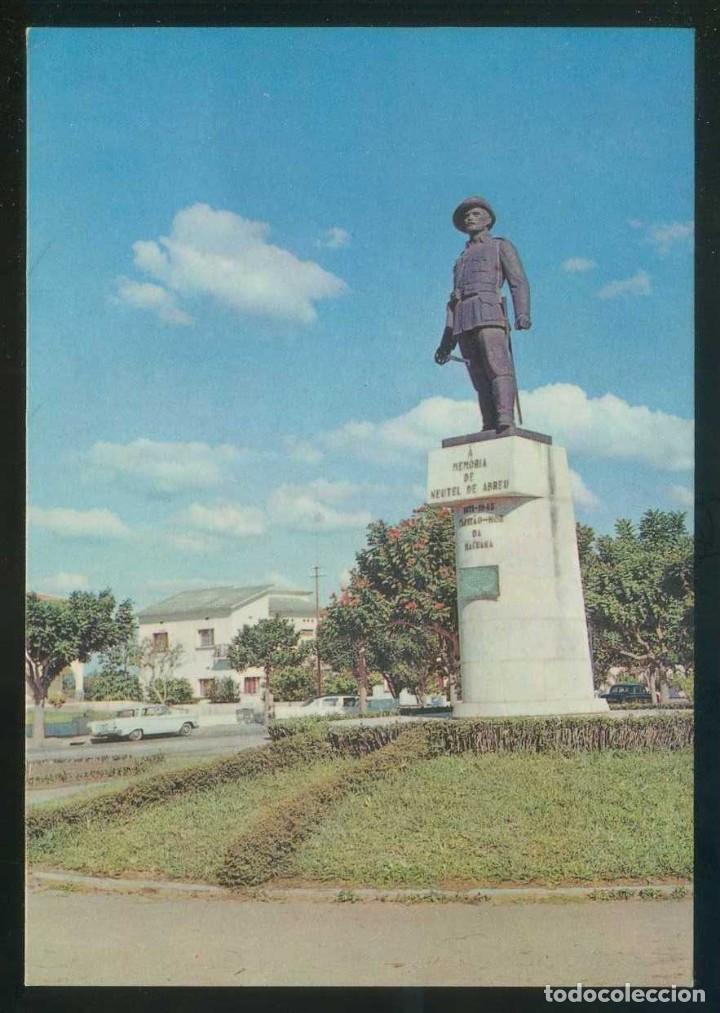 Postais: Mozambique. Nampula. *Monumento a Neutel de Abreu* Ed. Lib. Acad&eacute;mica. Nueva.