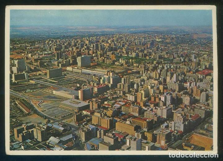 Postais: Sud&aacute;frica. Johannesburg. *The grandeur of Park Station...* Ed. Artco n&ordm; 122. Nueva.