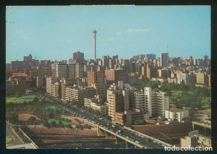 Postais: Sud&aacute;frica. Johannesburg *Densely built-up area of Hillbrow* Ed. Frameworthy. Circulada.