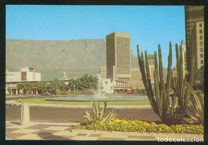 Postais: Sud&aacute;frica. Cape Town. *The Heerengracht...* Ed. Constantia G. n&ordm; 5-1/10. Nueva.