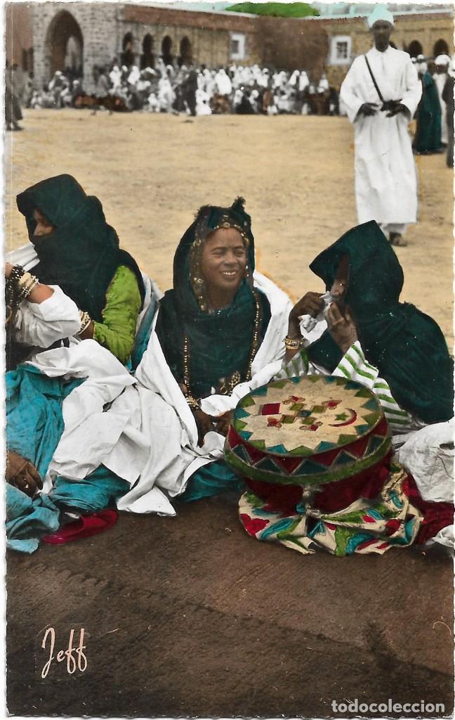 Postais: MAROC PITTORESQUE N&ordm; 410 PREPARATION A LA DANSE .- EDITIONS JEFF .- PHOTO DIRENN