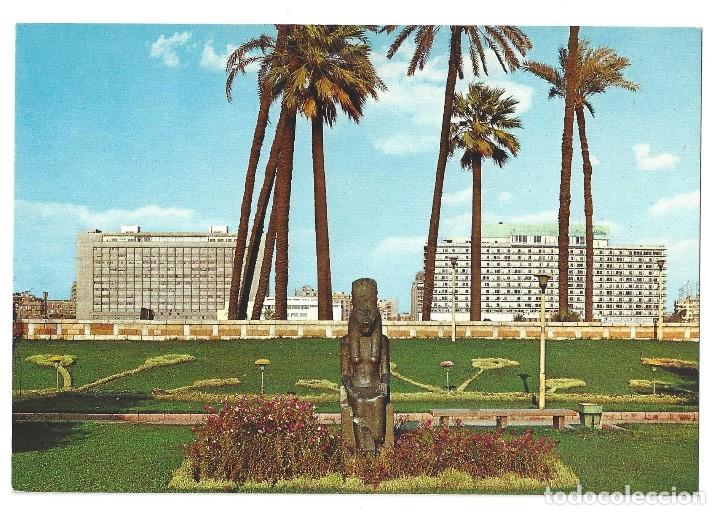Cartes Postales: CAIRO.- N&ordm; 7, L'H&Ocirc;TEL HILTON. UNION SOCIALISTE ARABE. EGIPTO- SIN CIRCULAR. A&Ntilde;OS 70