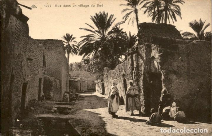 Postkarten: Original - Scenes et types 1277 Rue dans un village du sud &ndash; Magred &ndash; 14 x 9 cms - CPA