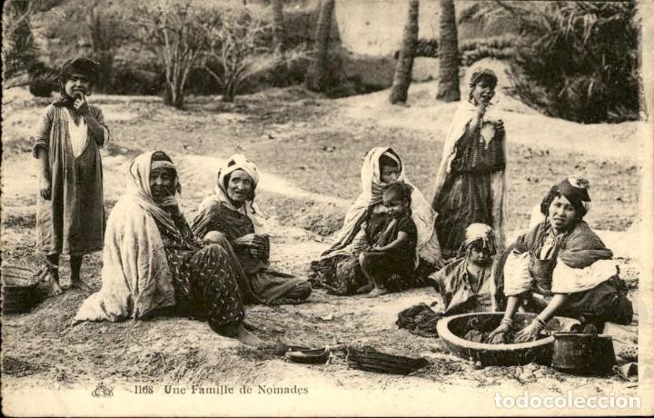 Postales: Original - Scenes et types 1163 Une familie de nomades &ndash; Magred &ndash; 14 x 9 cms &ndash; CPA