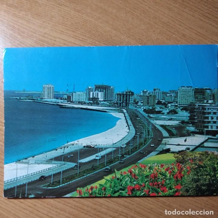 EMIRATOS ÁRABES: SEA SHORE SIDE ABU DHABI.CIRCULADA.1980. (Postales - Postales Extranjero - África)