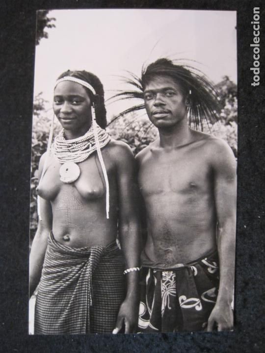 Cartoline: ANGOLA-TIPOS INDIGENAS-POSTAL ANTIGUA-(84.426)