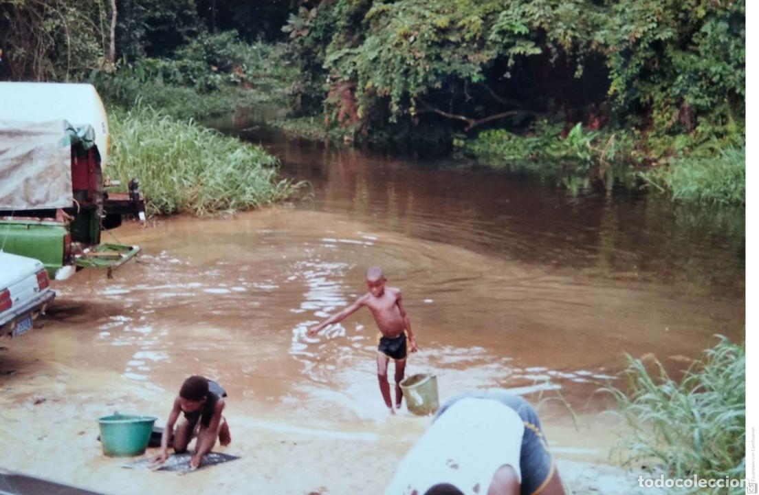 Postkarten: Foto n&ordm; 163. Ayuda humanitaria a Acra (Ghana). Foto en Color.