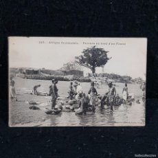 Postales: POSTAL ANTIGUA - AFRIQUE OCCIDENTALE - FEMMES AU BORD D'UN FLEUVE - 257 - C. 1900 / 753