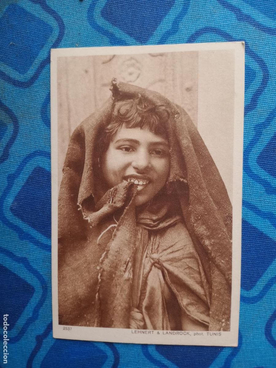 Postales: Joven de T&uacute;nez. Mora - Foto 1