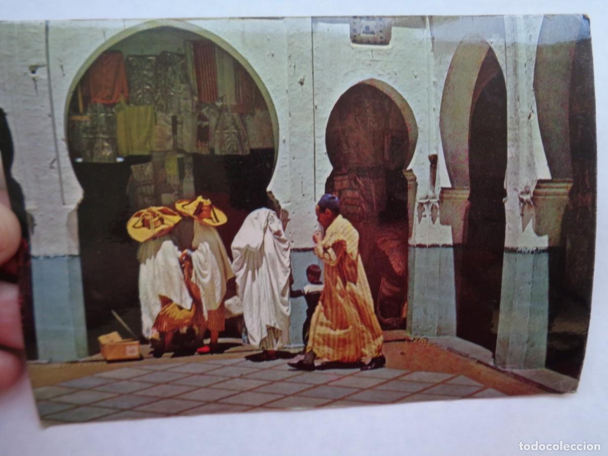 Postales: POSTAL DE MARRUECOS TIPICO : FONDAK . DE LIBRERIA ESCOLAR, TETUAN . A&Ntilde;OS 60