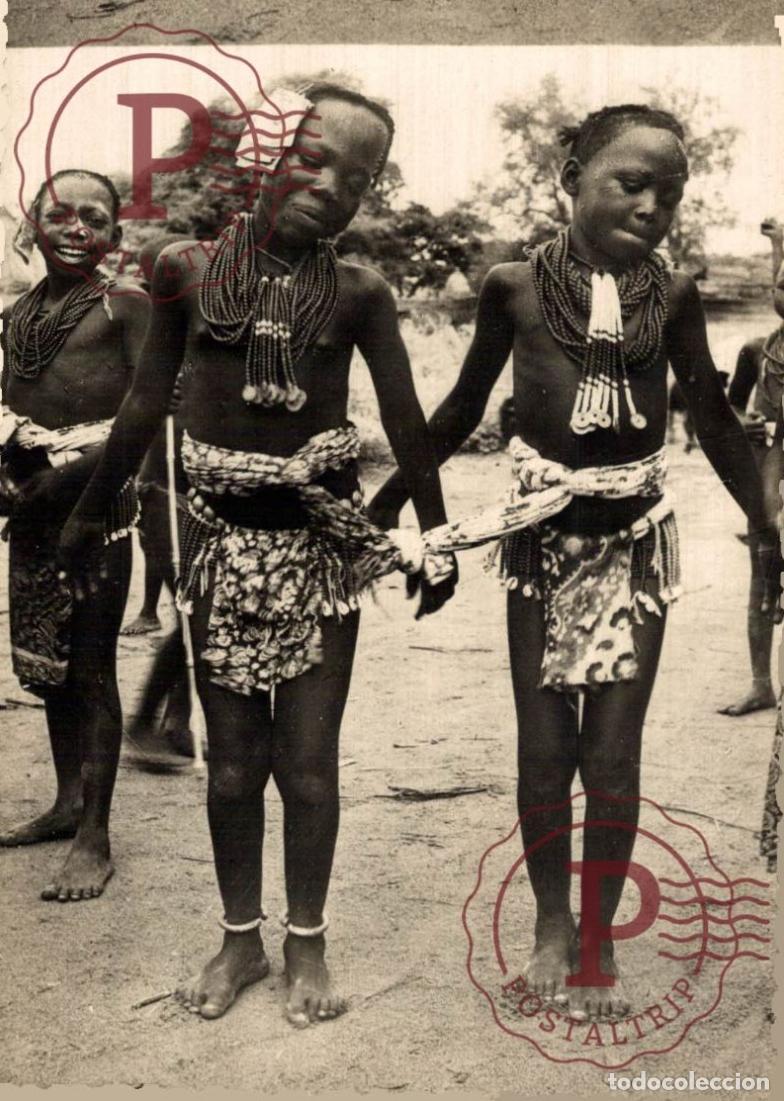 Postales: TCHAD - MOUNDOU - JEUNES DANSEUSES DU SORO. - Foto 1