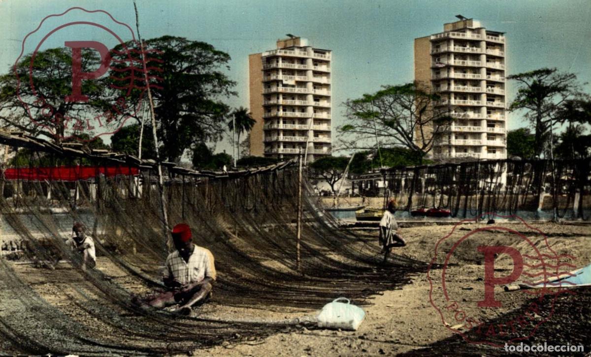Postales: GUINEA. GUINEE CONAKRY Filets de p&ecirc;che et gratte-ciel &agrave; BOULBINET