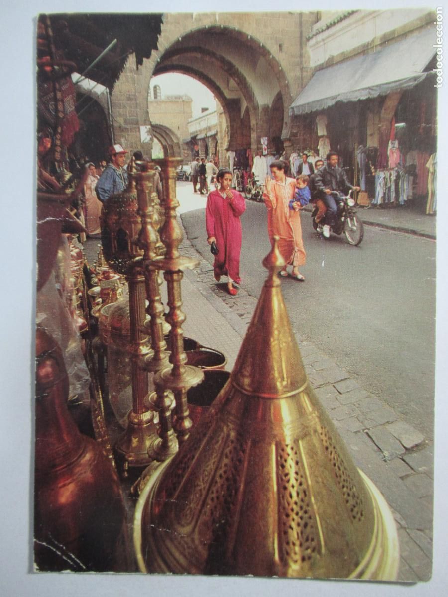 Postales: Marruecos / Maroc - Plaisir de la Promenade dans les Souks - Circulada