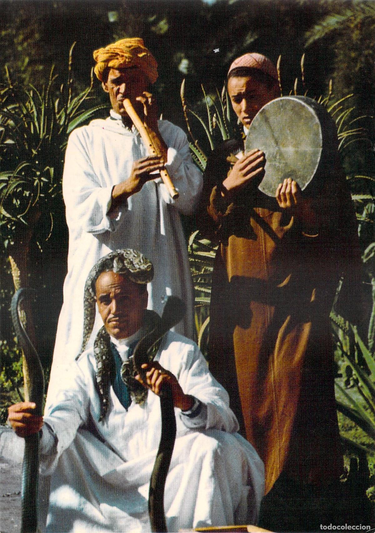 Postales: Postal Encantadores de Serpientes en Marrakech, Marruecos