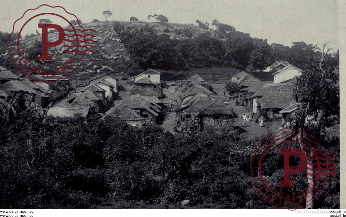 Cartes Postales: SUDAFRICA SOUTH AFRICA. REAL PHOTO. NATIVE LITTLE VILLAGE