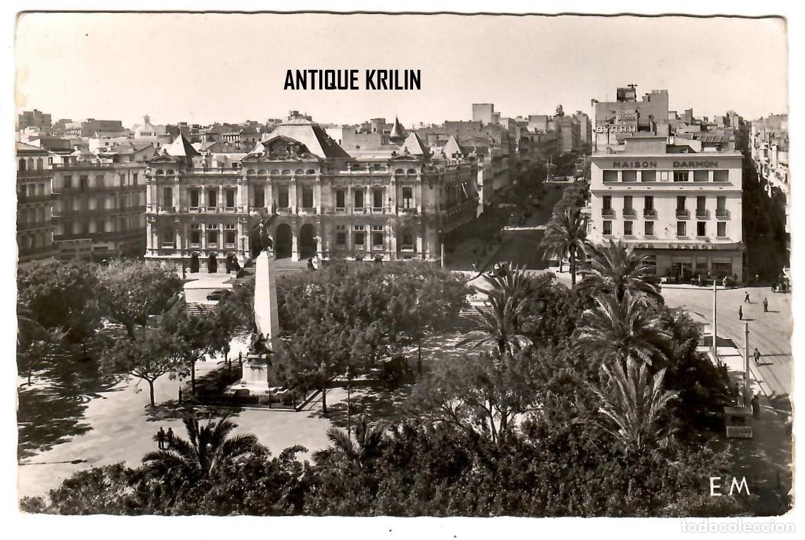 Postales: ARGELIA / ORAN N&ordm; 6 / PLACE FOCH ET LA MAIRIE / EDITION COMBI / SIN FRANQUEAR PERO ESCRITA