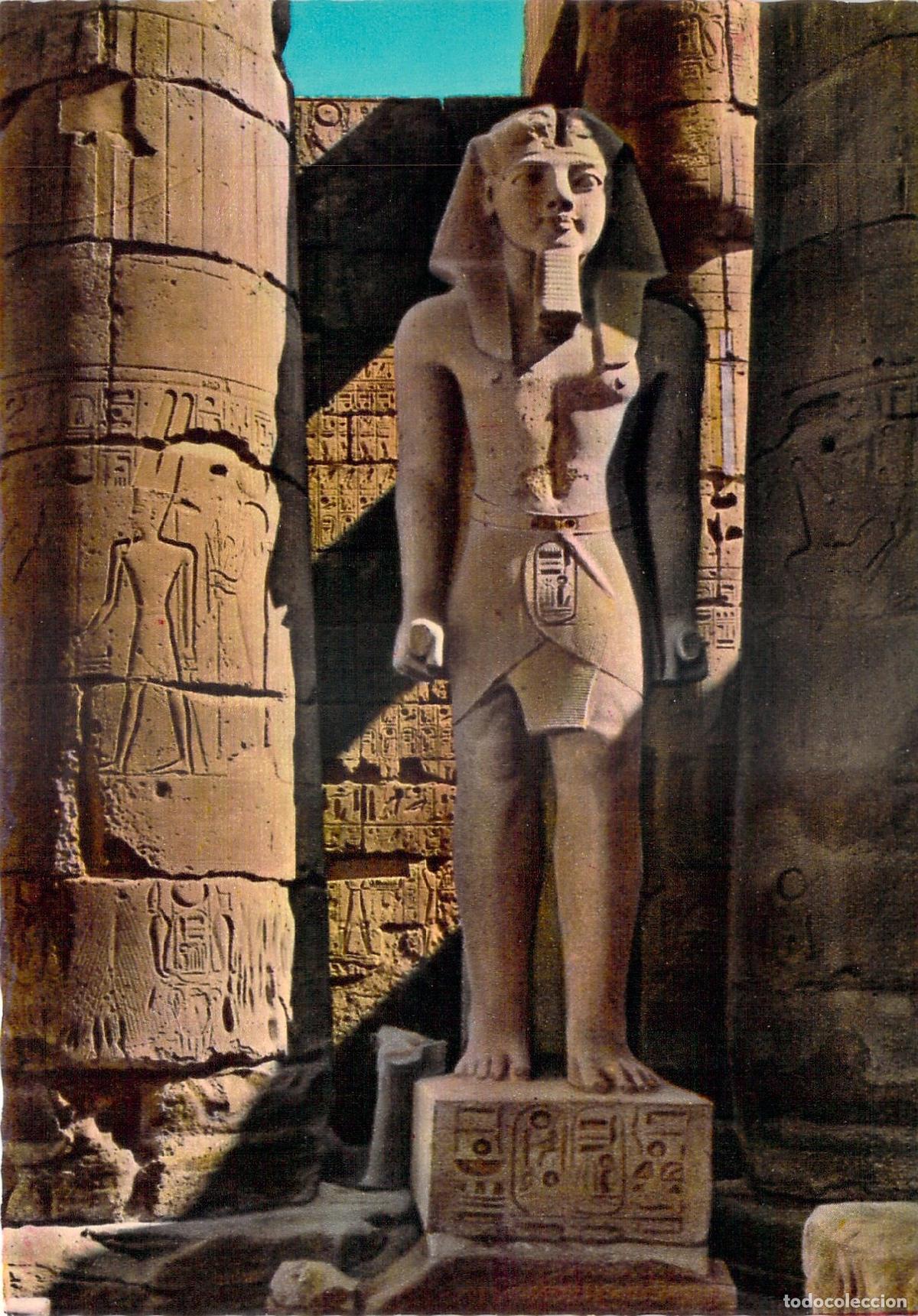 Postales: Postal Estatua de Rams&eacute;s II en el Templo de Luxor, Egipto