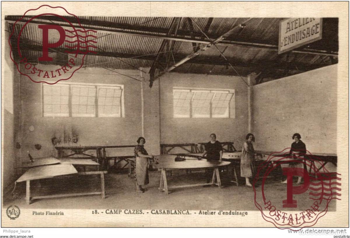 Cartes Postales: CPA UNIQUE MAROC. CASABLANCA. CAMP CAZES. Atelier dEnduisage.
