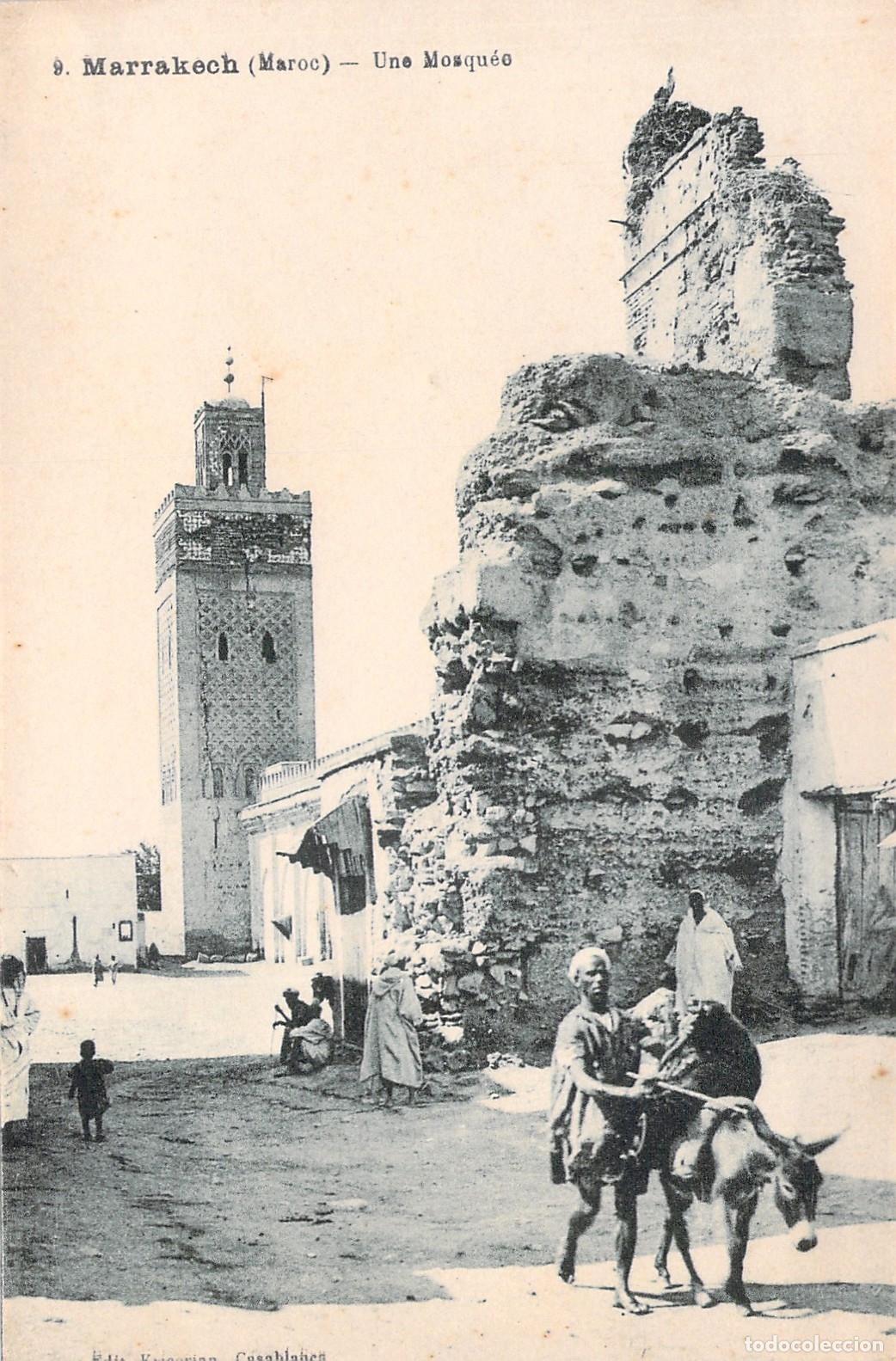 Postales: Postal de Marrakech Marruecos Una Mezquita con Minarete y Ruinas
