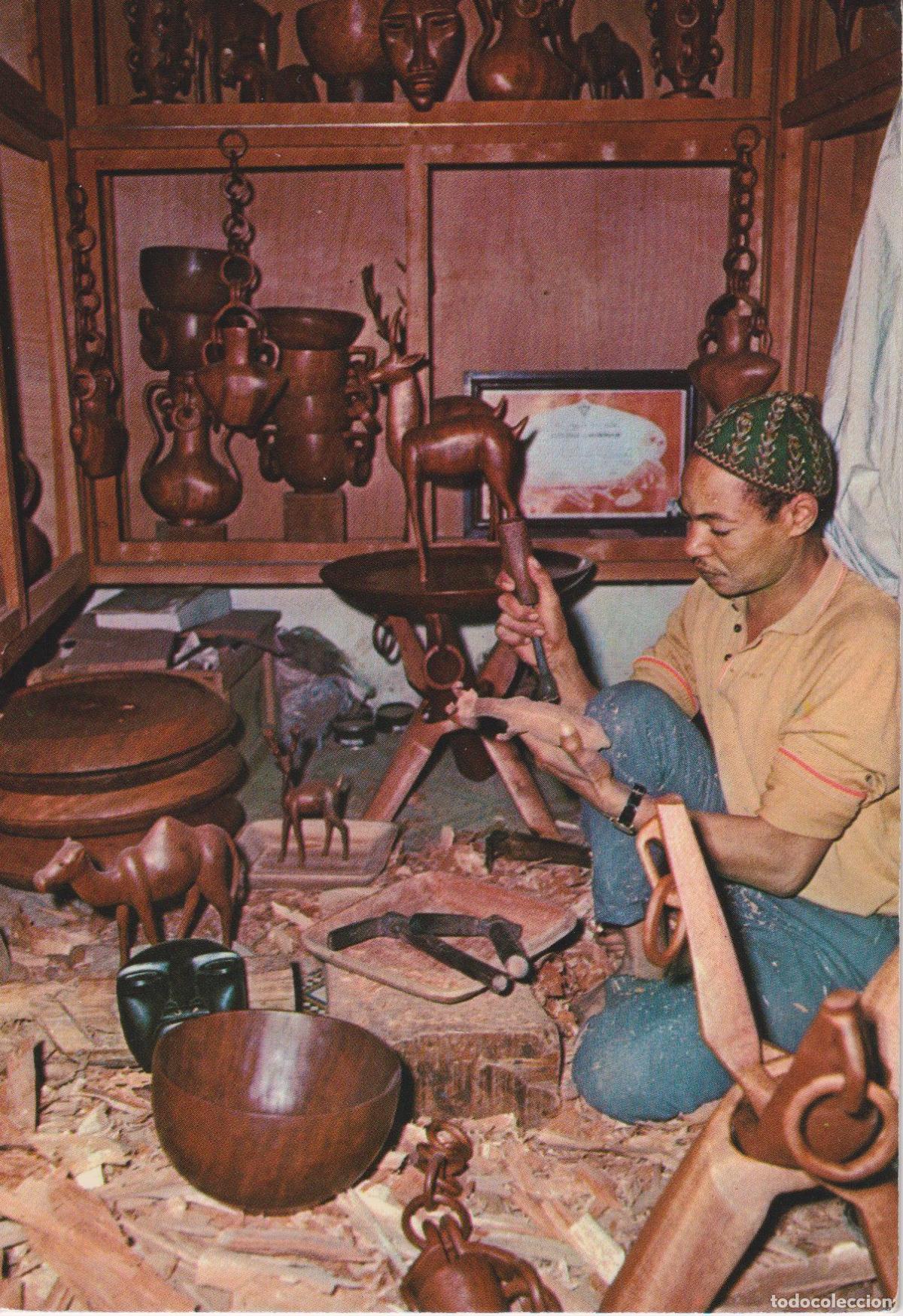 Postales: MARRAKECH (MARRUECOS) ESCULTOR SOBRE MADERA &ndash; LARABI &ndash; ESCRITA