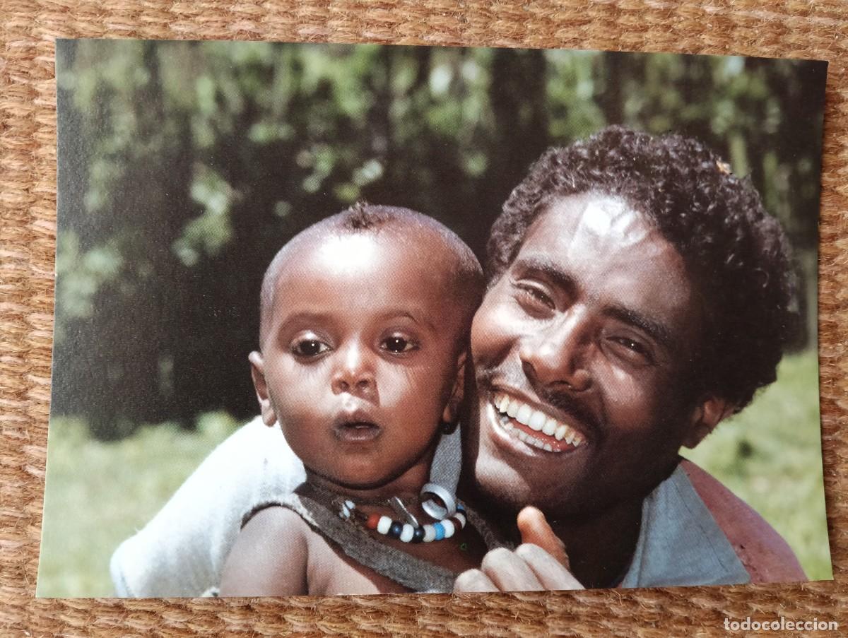 Postales: NI&Ntilde;O SIDAMO CON SU PADRE - ETIOPIA