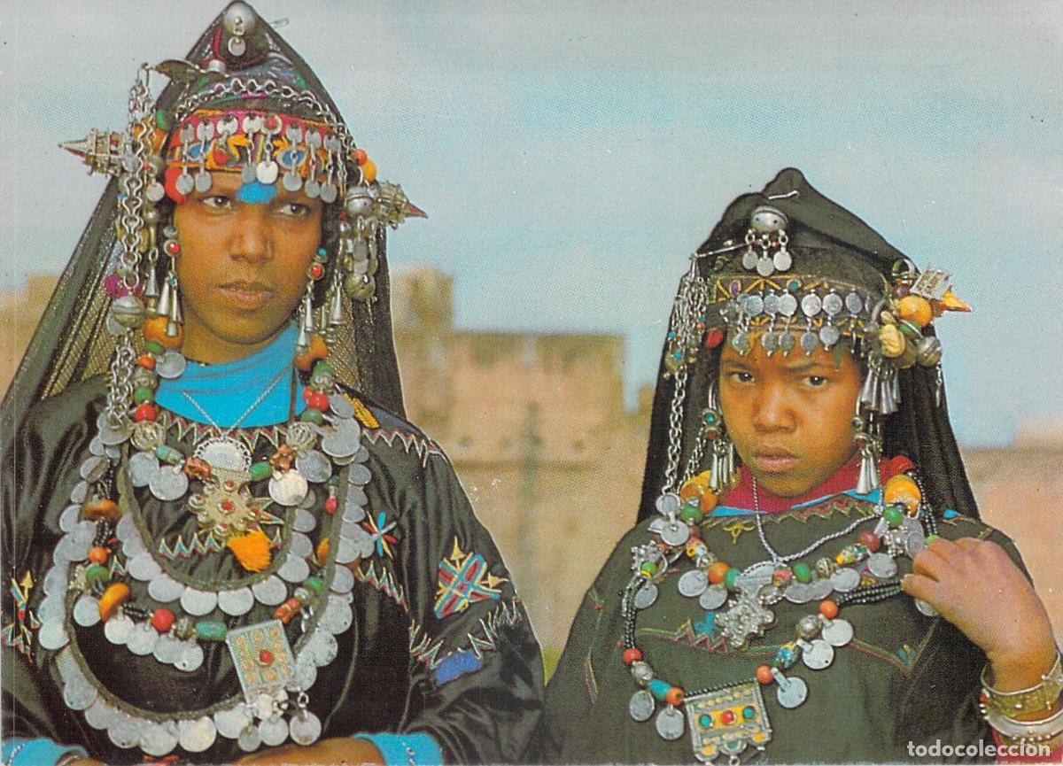 Postales: Postal de Marruecos, mujeres con trajes tradicionales t&iacute;picos del sur
