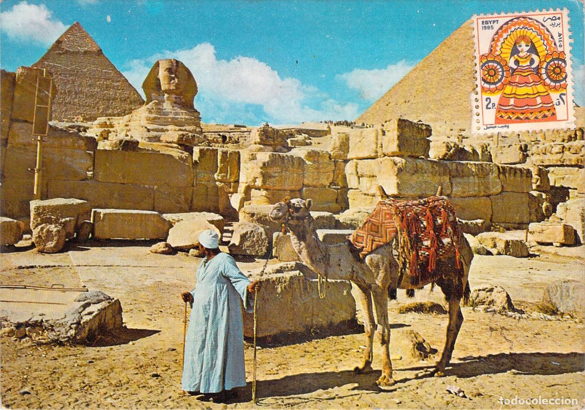Postales: Postal de Giza: La Gran Esfinge y la Pir&aacute;mide de Keops