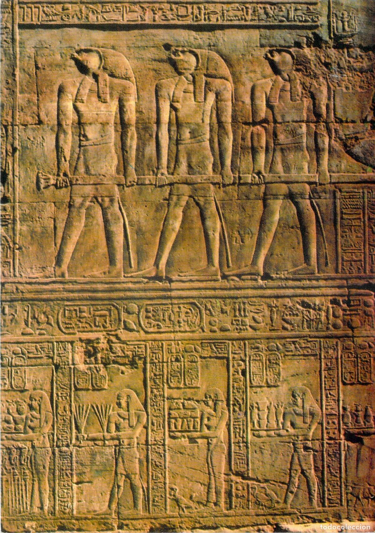 Postales: Postal de relieve antiguo con la procesi&oacute;n del Dios Horus en Egipto
