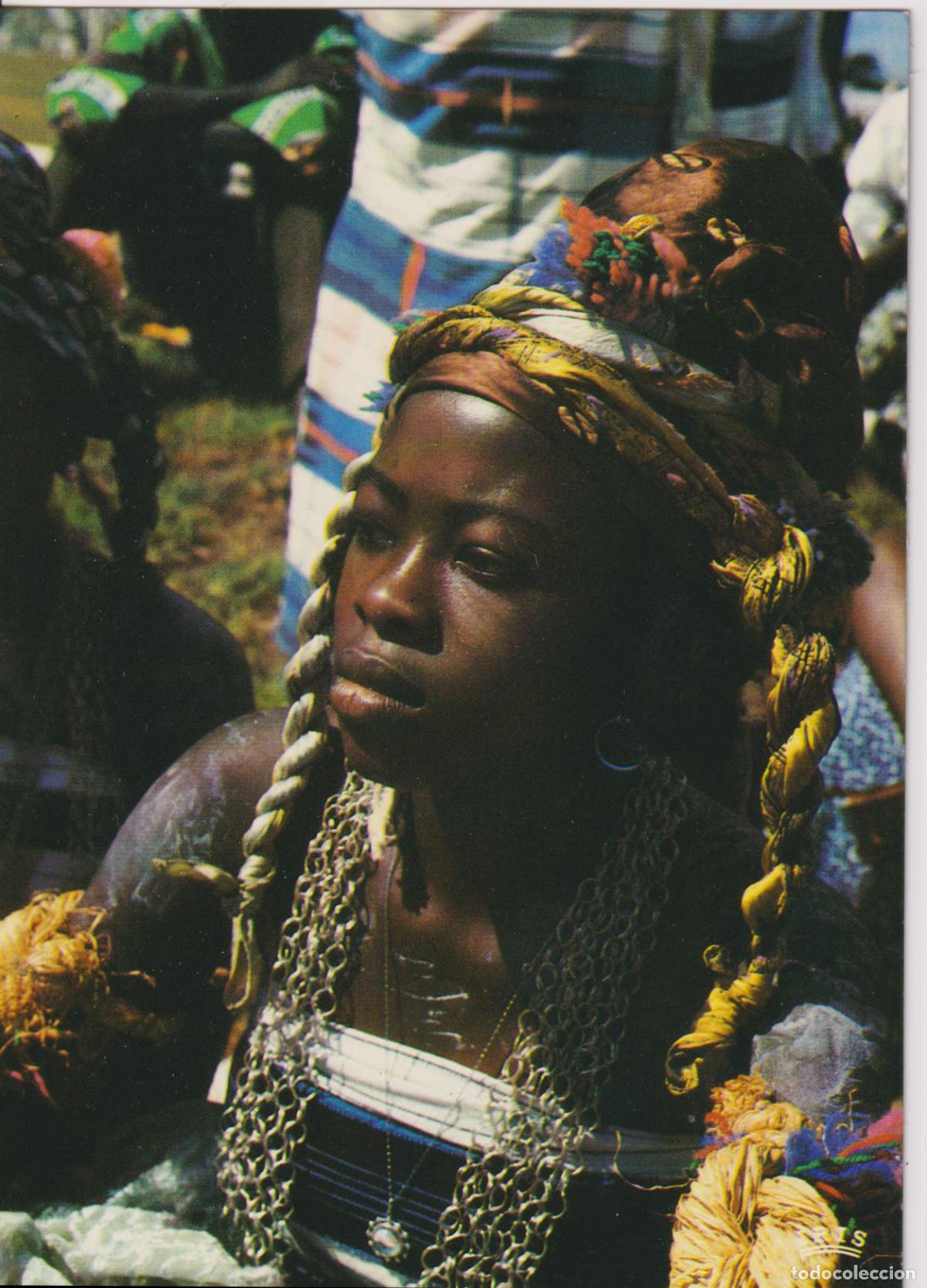 Postales: AFRICA EN COLORES - FOLKLORE AFRICANO - JOVEN DANZANTE - IRIS 7370 - S/C