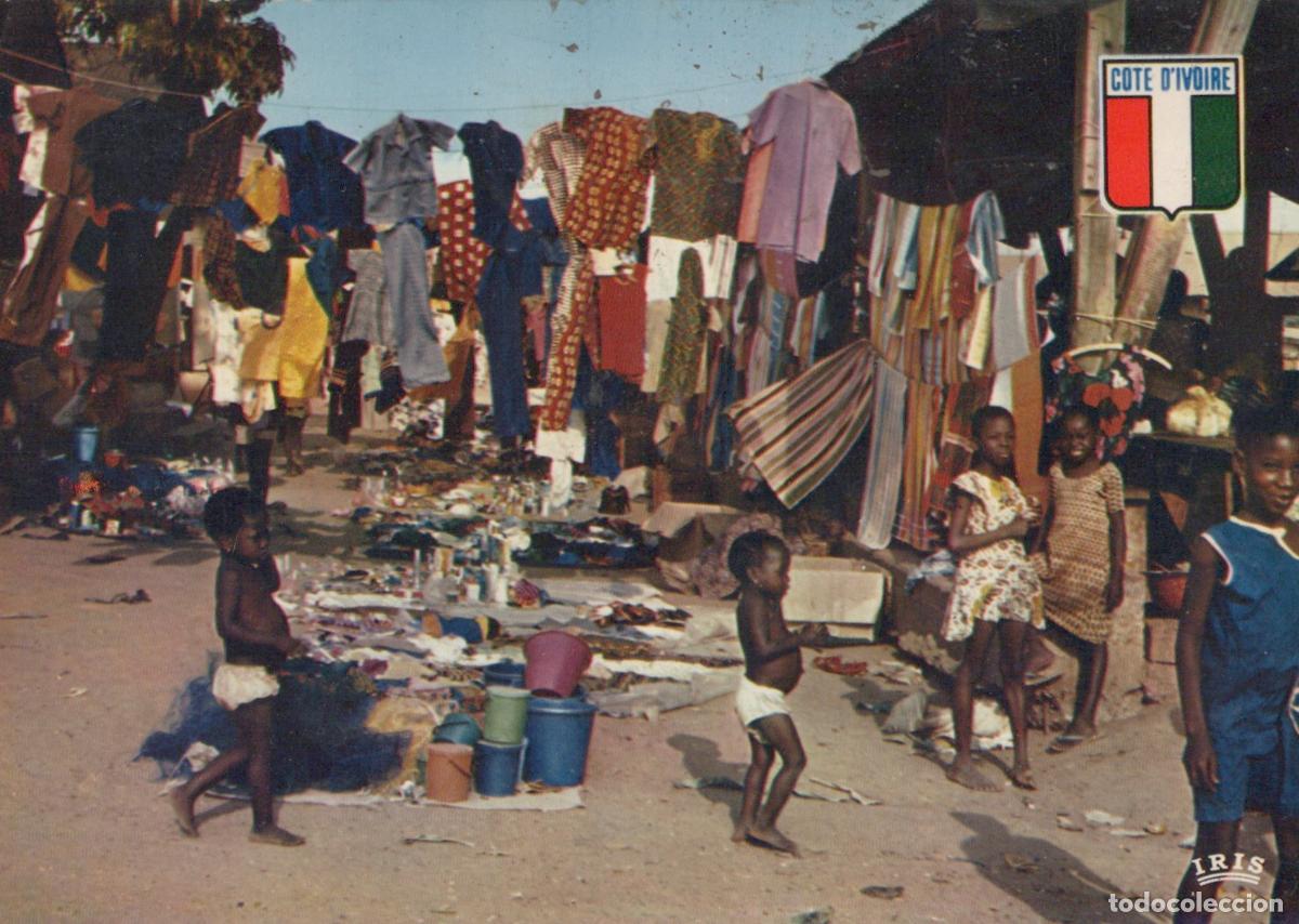 Postales: Ivory Coast C&ocirc;te D Ivoire R&eacute;gion DU Centre March&eacute; Anim&eacute; en Plein Air *YAE731