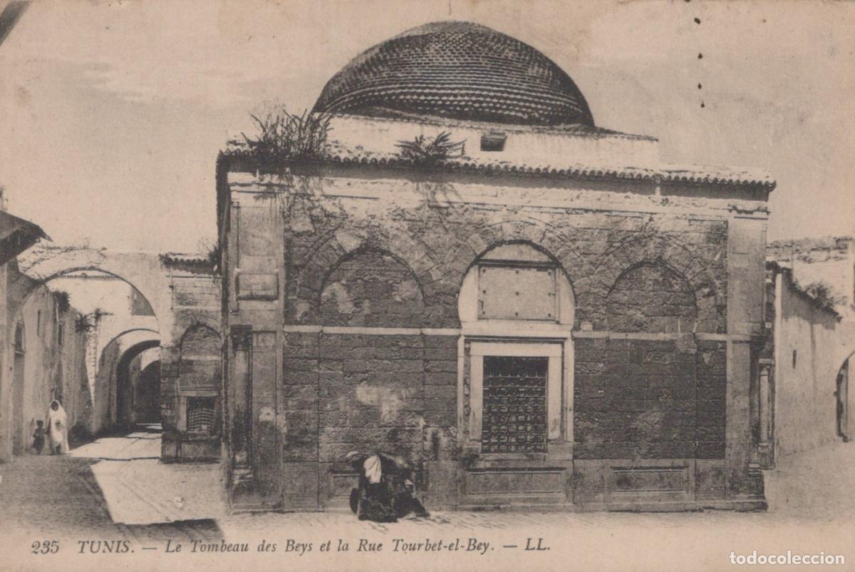 Postales: Tunis, Le Tombeau des Beys and Rue Tourbet-el-Bey Street View *YAG705