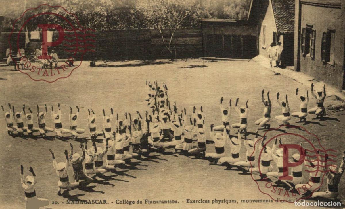 Postales: MADAGASCAR. COLLEGE DE FIANARANTSOA - EXERCICES PHYSIQUES MOUVEMENTS DENSEMBLE