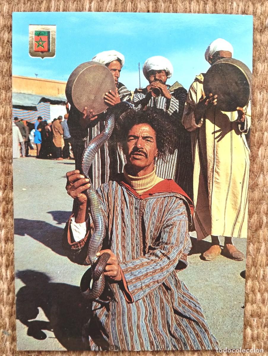 Postales: MARRAKECH - MARRUECOS - ENCANTADOR DE SERPIENTES - ED. KOMAROC