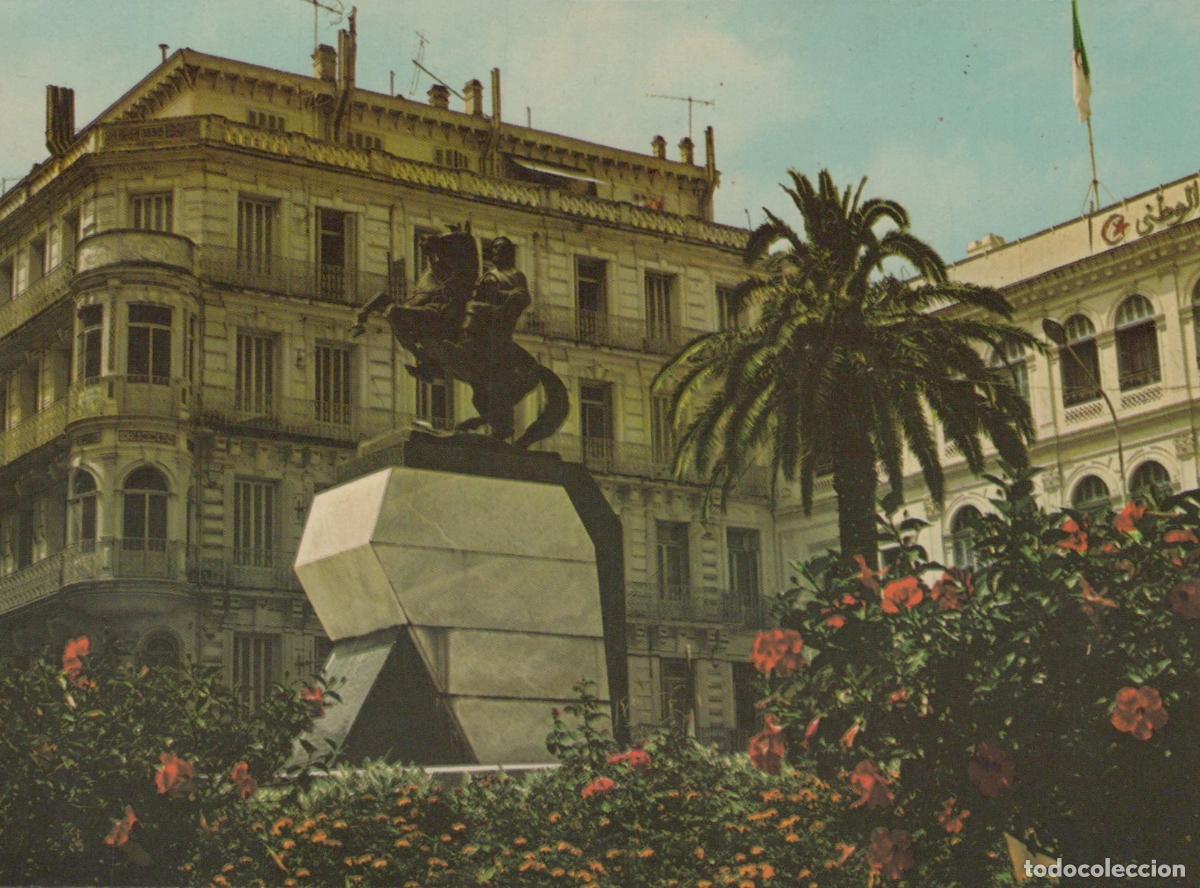 Cartes Postales: Algeria Algiers Emir Abdelkader Equestrian Statue Palm Tree Flowers *YAP089