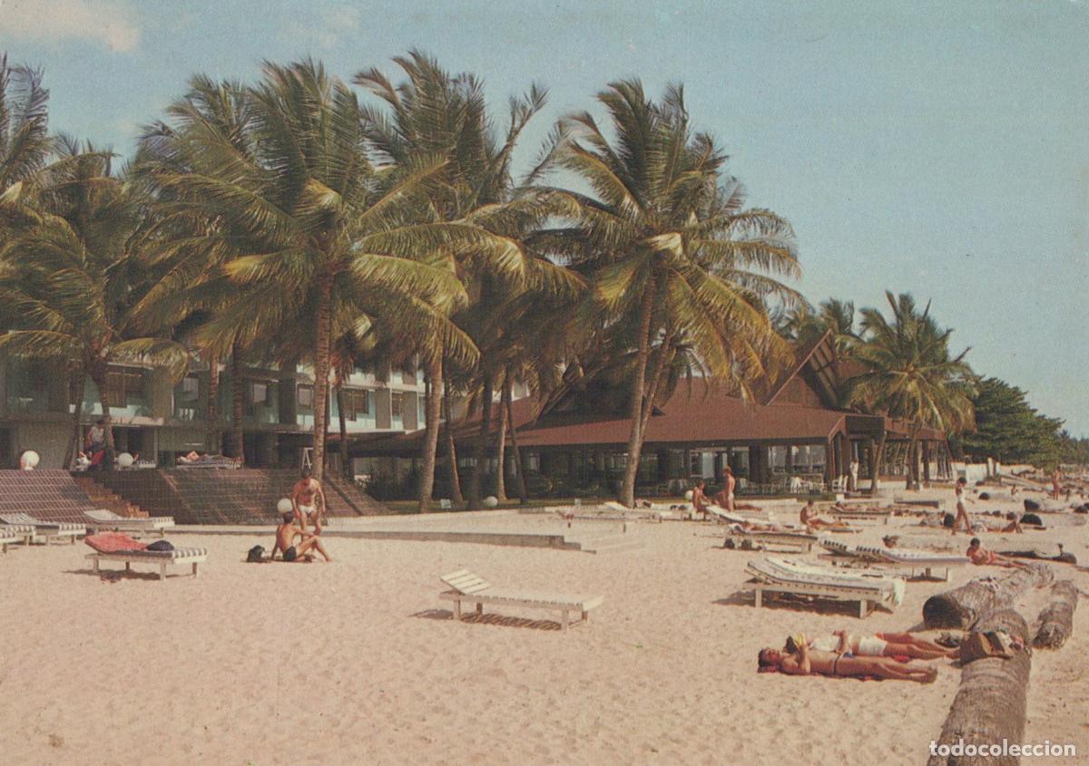 Postales: Gabon Libreville Plage de L H&ocirc;tel Gamba Beach Resort Palm Trees *YAP409