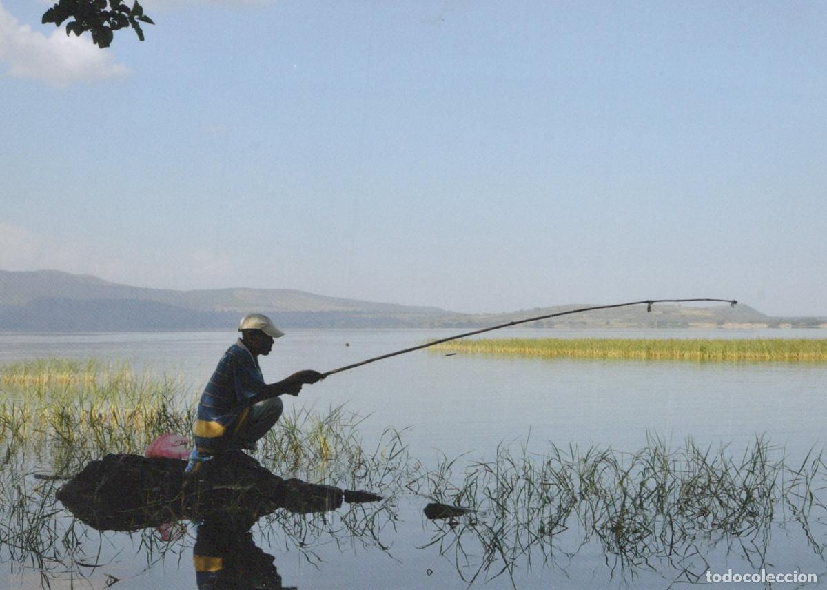 Postais: African Fisherman on Lake Unposted *YAY459