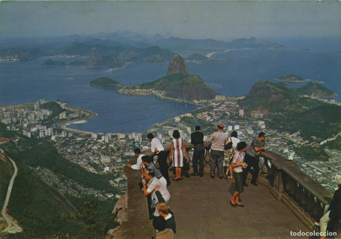 Postales: N&ordm; 34-BRASIL TUR&Iacute;STICO. R&iacute;o de Janeiro. Vista desde la cima del Pe&ntilde;&oacute;n de Az&uacute;car. Corcovado al fondo.