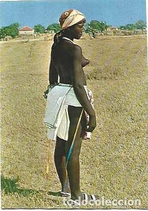 Postales: Angola ++ & Postal, Chica Humbe con un traje caracter&iacute;stico, Ed. Comer (309)